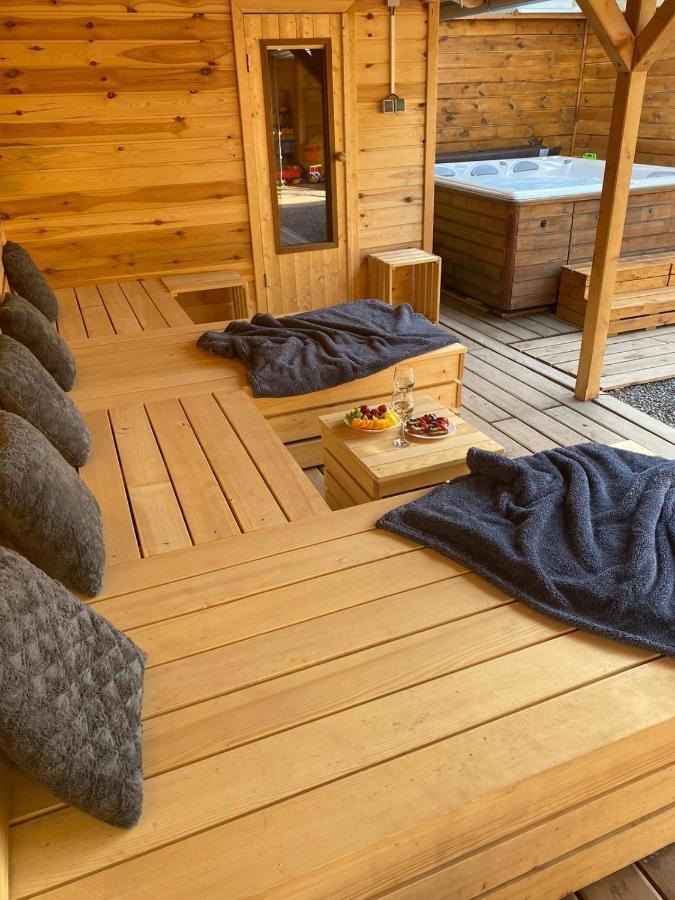 Ubytovani S Wellness Dolni Dobrouc Buitenkant foto